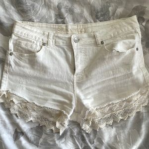Delia’s White Denim Shorts